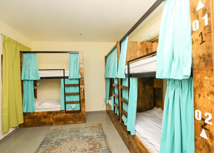The Villa Hostel - By Lunar
